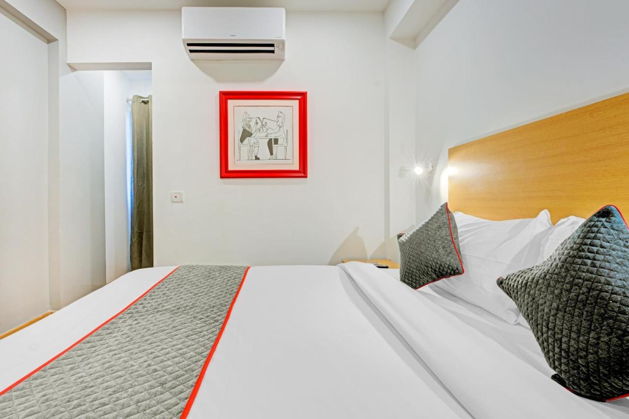 Oyo Townhouse 74871 Thoraipakkam Hotel Ченай Екстериор снимка